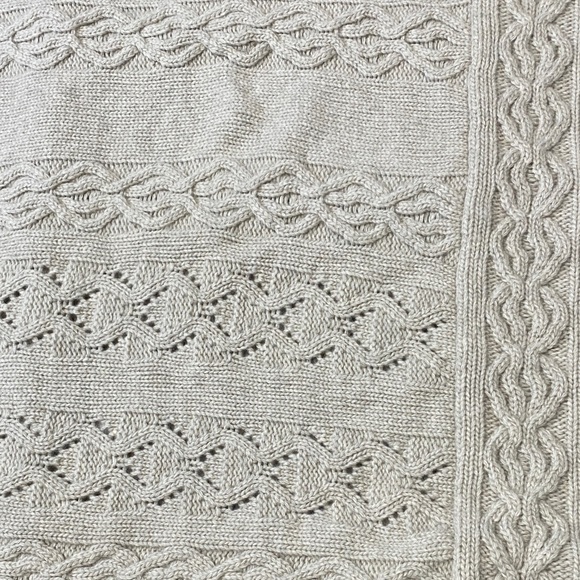 Wool/Cashmere Elegant Cowl Neck Cable Knit Poncho - Oatmeal From Italy - Picture 6 of 7